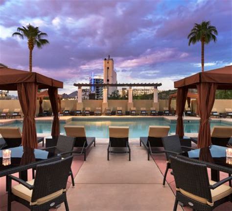 Tempe Town Lake Hotels | Tempe Mission Palms by Hyatt - Amenities