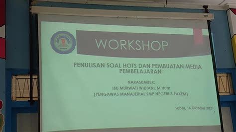 WORKSHOP PEMBUATAN MEDIA PEMBELAJARAN