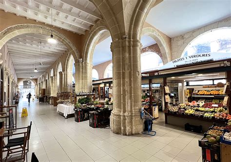 El Mercado Del Claustre Del Carme De Ma Instala Taquillas Refrigeradas