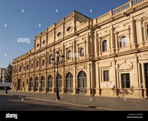 Magn Fica Fachada Del Edificio Del Ayuntamiento De Gobierno Local El