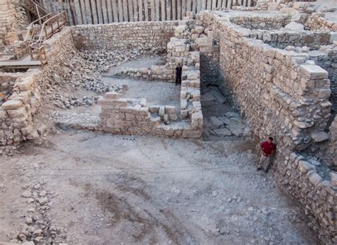 First-ever Hasmonean house discovered in Jerusalem - ISRAEL21c