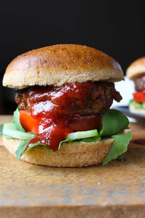 Low FODMAP Beef Burgers with BBQ Sauce