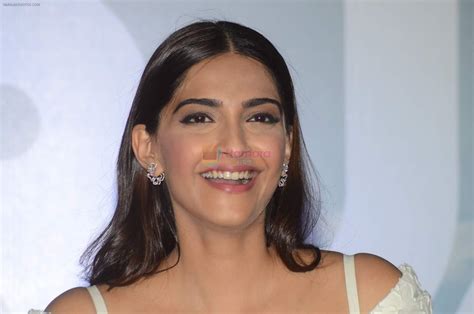 Sonam Kapoor At Neerja Film Launch In Mumbai On 17th Dec 2015 Sonam