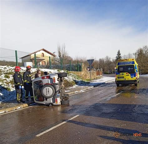 Un Herido Por El Vuelco De Un Turismo En Palacios De Sanabria