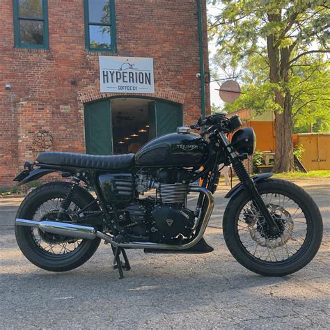 Triumph T100 Cafe Racer