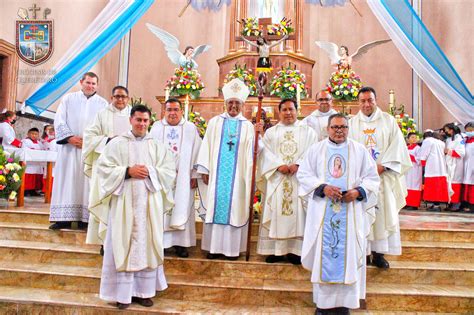 EUCARISTÍA POR EL INICIO DE LA VISITA PASTORAL A LA PARROQUIA SANTA