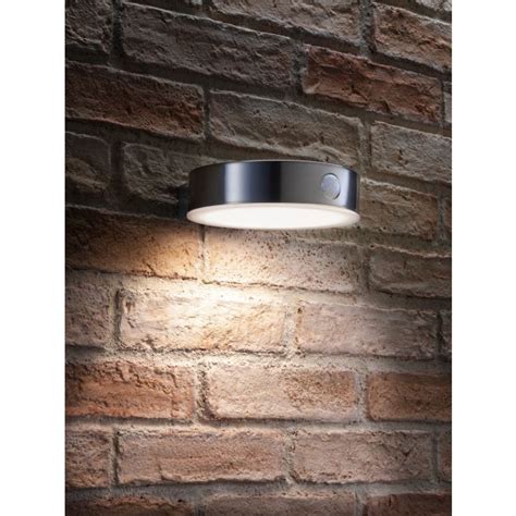 Auraglow Solar Pir And Daylight Sensor Wireless Outdoor Wall Light