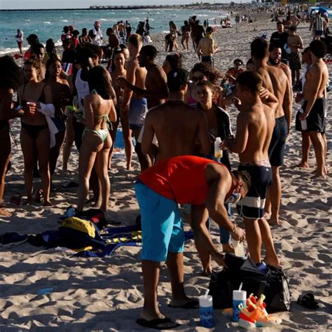 Spring Break Miami Beach Impuso Toque De Queda Por La Ola De Turistas