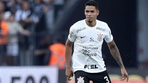 Corinthians encaminha pré acordo pela permanência de Lucas Veríssimo