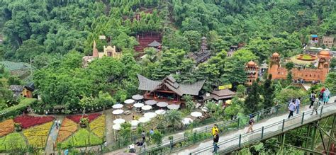 The Great Asia Africa With Thematic Parks With Replicas Of Villages And
