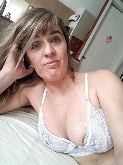 Erotic Mom Pics And Naked Women Photos