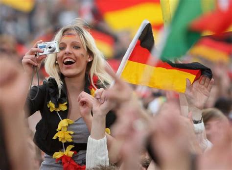 The Hottest German Girls Of Euro 2012 51 Pics