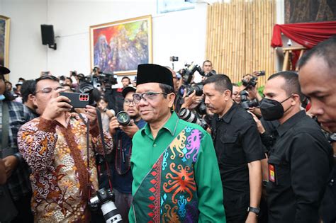 Resmi Jadi Cawapres Ganjar Mahfud Ungkap Komitmen Wujudkan Indonesia