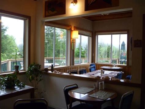 Cedars Inn Prices And Hotel Reviews Zeballos British Columbia