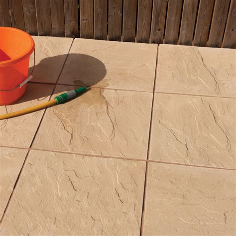 Buff Peak Riven Paving Slab L450 W450mm Pack Of 40 810m²