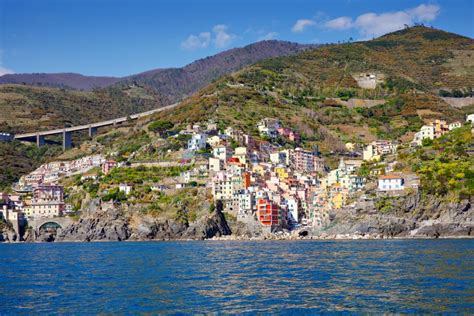 Casas Coloridas De La Regi N De Liguria En Italia Pueblo Impresionante