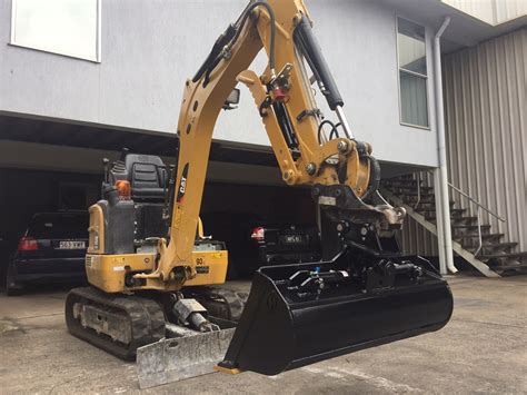 Excavator Tilting Buckets Gardner Engineering Australia