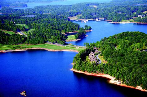 Summer Breeze Lake Lanier Georgia Quimby S Cruising Guide