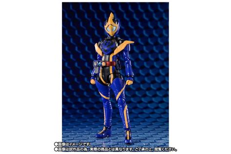 S H Figuarts Kamen Rider Jeanne Cobra Genome And Lovekov Kujaku Genome