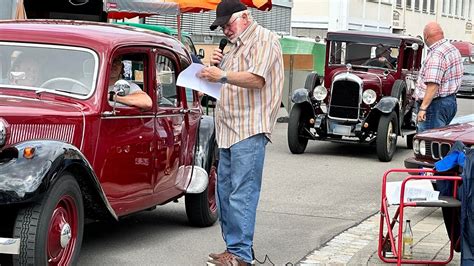 Ber Oldtimer Treffen Sich Beim Automobilclub