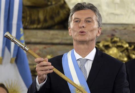 Los Primeros Pasos De Macri Presidente Y Los De Cristina Como Expresidenta