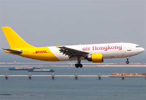 B Ldg Air Hong Kong Airbus A F By Thomas Tse Aeroxplorer