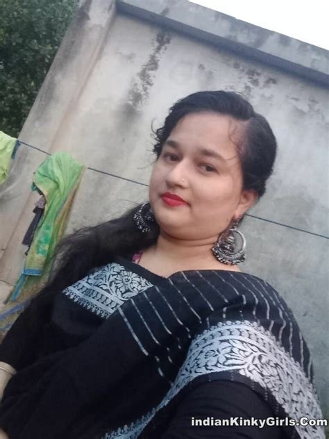 Busty Marathi Girl Nude Selfies Indian Nude Girls
