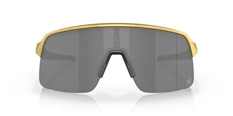 Oakley Launches Patrick Mahomes II Limited Edition Collection