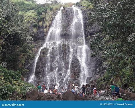 Main Waterfall at Amboli India Editorial Photo - Image of water, peopleenjoying: 193355391