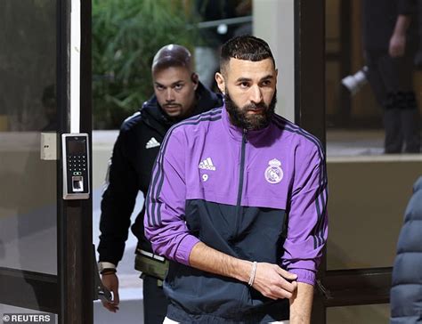 Karim Benzema Denies Rift With Cristiano Ronaldo After He Wasn T