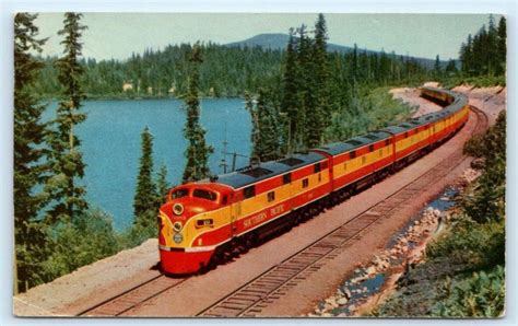 Lake Odell Or~ Southern Pacific Shasta Daylight Railroad Train 1949 Postcard United States