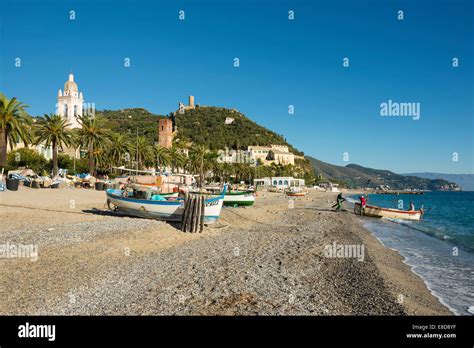 Fishing Boats On The Beach Hi Res Stock Photography And Images Alamy