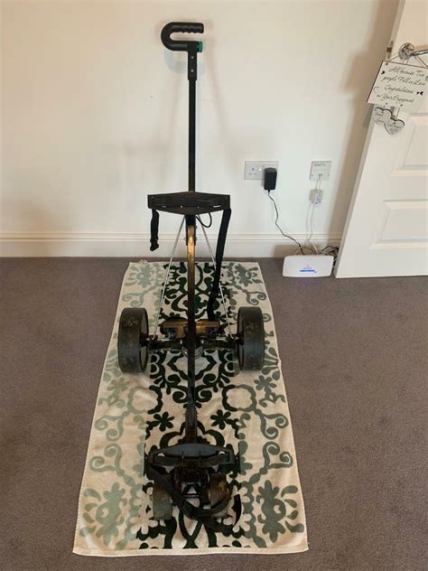 Hill Billy Electric Golf Trolley W Batteries And Charger In Hounslow