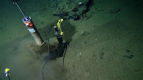 Life At Its Limits Microbes In The Seabed Survive On Far Less Energy