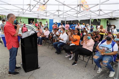 Alcalde José Luis Fábrega Entrega órdenes De Proceder Para Construir Comedores Municipales