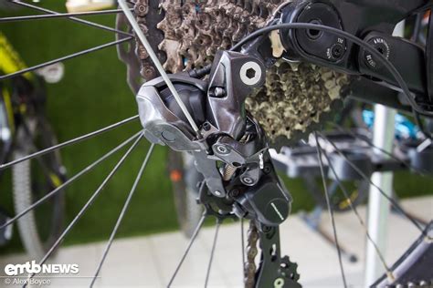 E Bike Tipps Tricks Shimano Di2 Schaltung Montieren EMTB News De