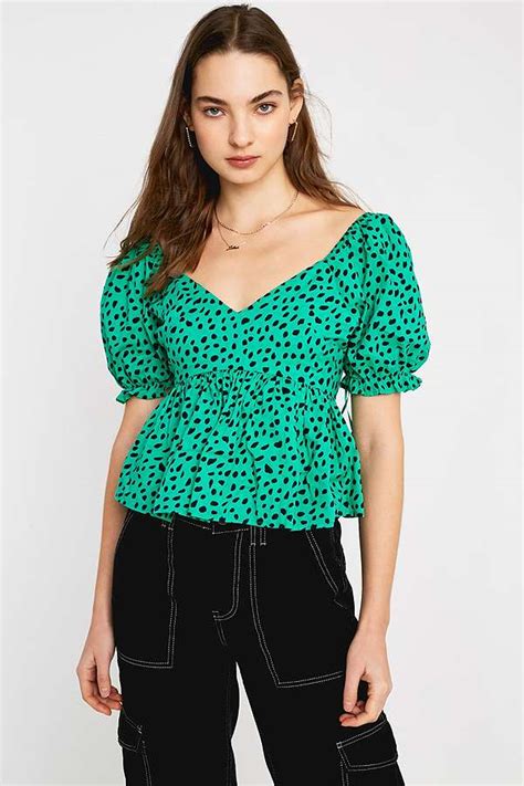 Uo Vesna Dotted Puff Sleeve Peplum Top Urban Outfitters Uk