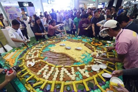 San Mateo holds 'kakanin' festival | The Manila Times