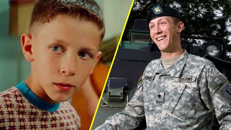 As Ha Cambiado El Joven Forrest Gump Termin Harto Se Alist En El