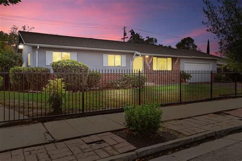 2376 E Scotts Ave Stockton Ca 95205 Mls 19080254 Redfin