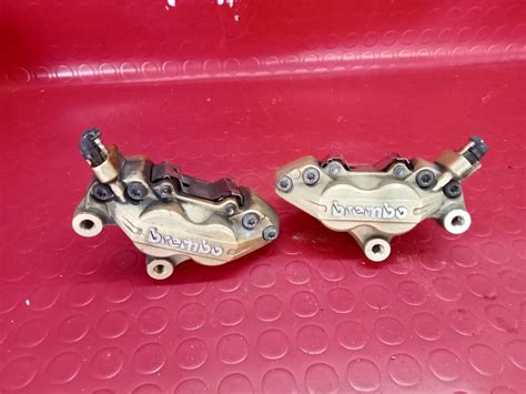 Coppia Pinza Pinze Freno Anteriore Brembo Moto Guzzi Griso