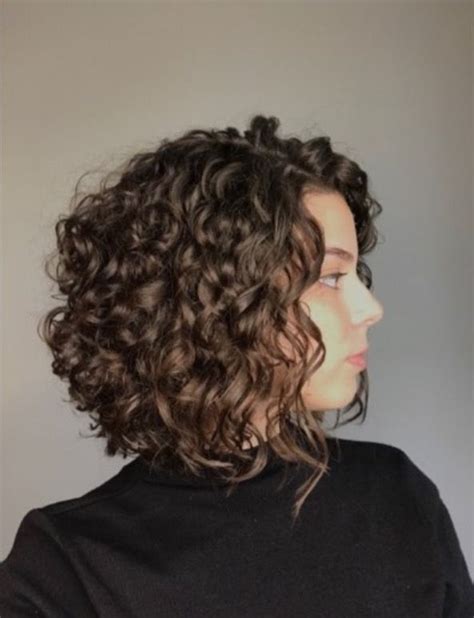 Pin By Evelien Sauer On Snel Bewaren Haircuts For Curly Hair Natural