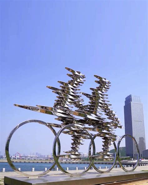 Modern Art Metal Statue Stainless Steel Garden Sculpture for Sale