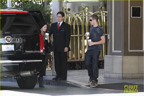 Avril Lavigne Four Seasons Hotel With Brother Matthew Photo 2621211