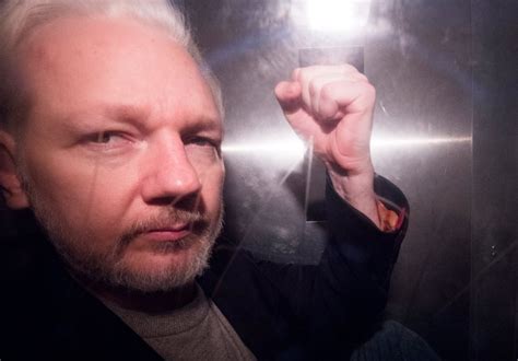 Mounting Evidence Set To Stretch Julian Assange Trial Sbs News