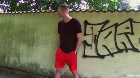 CZECH HUNTER Amateur Euro Str Dude Sucks Cock BoyFriendTV