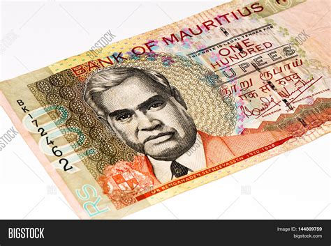 100 Mauritian Rupees Image & Photo (Free Trial) | Bigstock