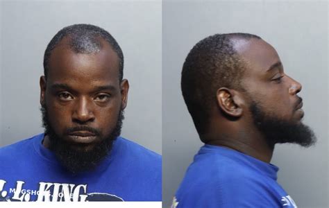 LOCKHART JARRETTE GLEEN 04 26 2023 Miami Dade County Mugshots Zone