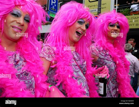 Uomo Gay Travestito Gay Gay Immagini E Fotografie Stock Ad Alta Risoluzione Alamy