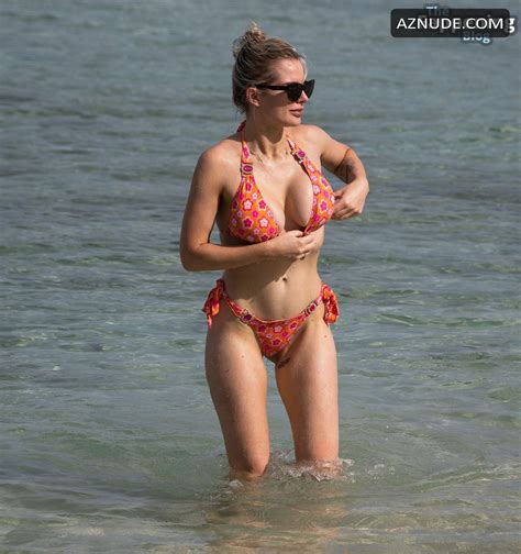 Helen Flanagan Sizzles In Sexy Bikini On Caribbean Holiday In Barbados